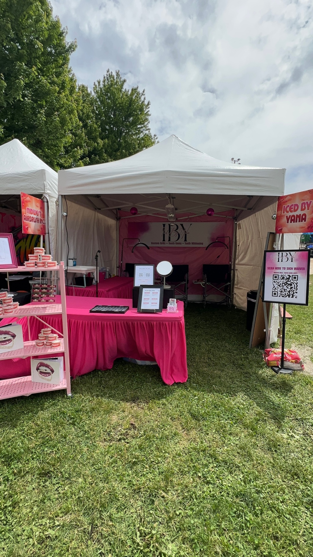 Pink Iced By Yana pop-up smile bar tent